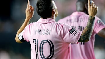 FORT LAUDERDALE, FLORIDA - AUGUST 02: Lionel Messi #10 of Inter Miami CF celebrates after scoring a goal during the Leagues Cup 2023 Round of 32 match between Orlando City SC and Inter Miami CF at DRV PNK Stadium on August 02, 2023 in Fort Lauderdale, Florida.   Mike Ehrmann/Getty Images/AFP (Photo by Mike Ehrmann / GETTY IMAGES NORTH AMERICA / Getty Images via AFP)